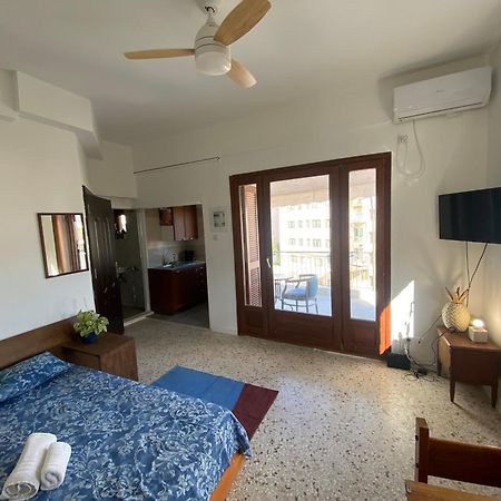 Mosaics Easystay Room 360'View Афины Экстерьер фото